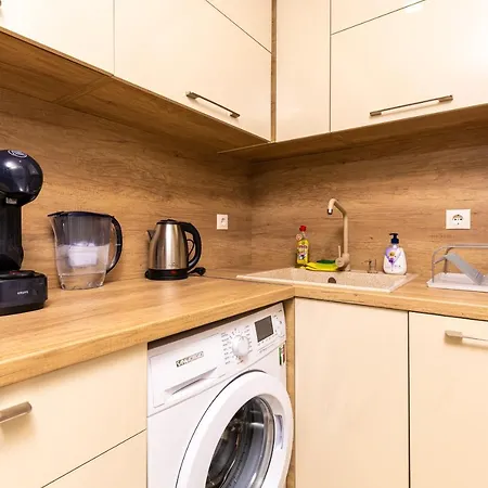 Sunny 1bd In Old Town By Flat Mаnager Apartament