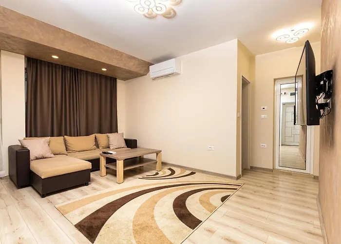 Sunny 1bd In Old Town By Flat Mаnager Φιλιππούπολη