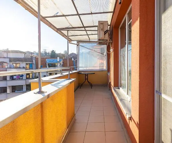 Sunny 1bd In Old Town By Flat Mаnager *