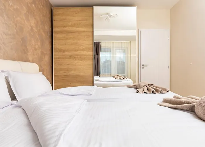 Sunny 1bd In Old Town By Flat Mаnager * Φιλιππούπολη